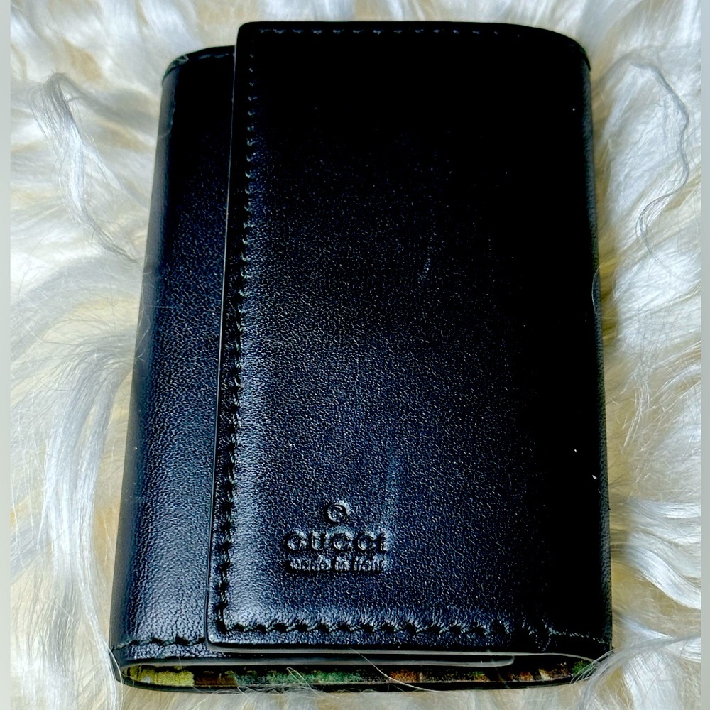 Gucci 4 leaf clover key holder